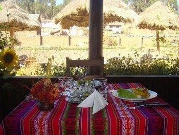 La Casa De Barro Lodge & Restaurant Chincheros  ภายนอก รูปภาพ