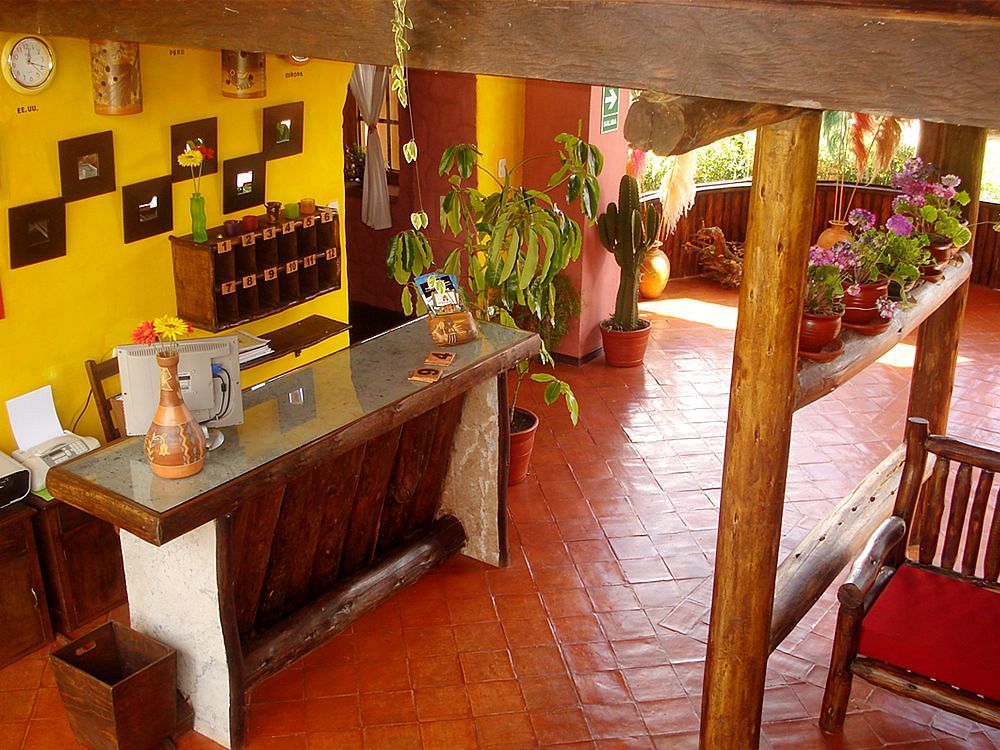 La Casa De Barro Lodge & Restaurant Chincheros  ภายนอก รูปภาพ