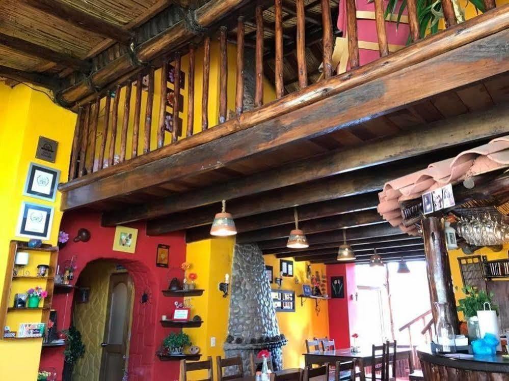 La Casa De Barro Lodge & Restaurant Chincheros  ภายนอก รูปภาพ